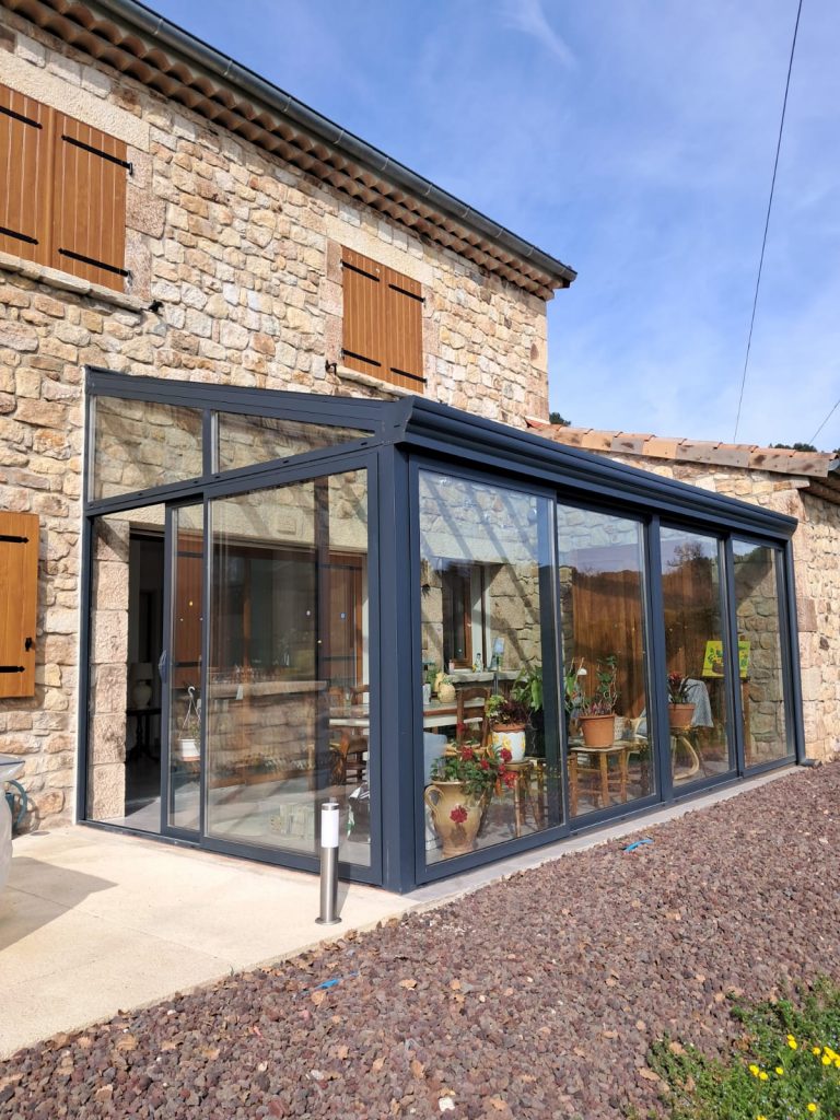 ALFA FERMETURE Spécialiste menuiseries, pergolas, stores, moustiquaires, serrurerie à Lablachère